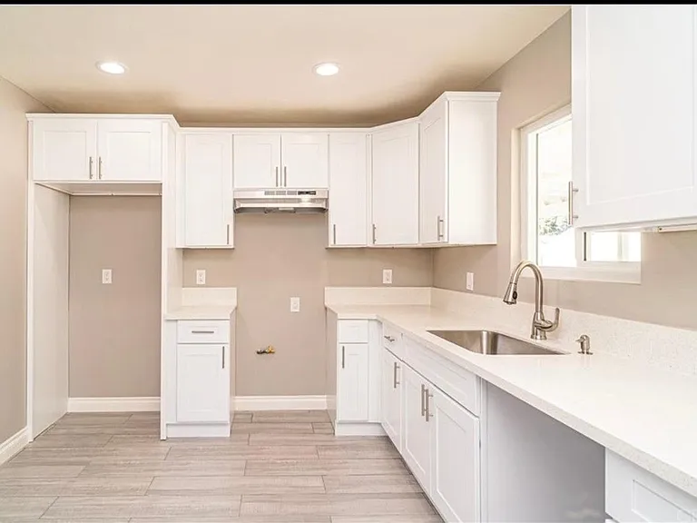 3531 Brynhurst Dr — Photo 9
