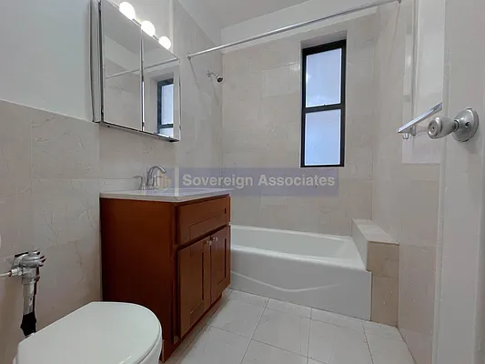 Rented by Sovereign Associates | media 5