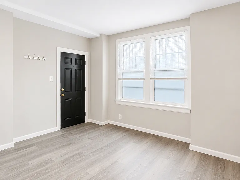 2921 S Bonfield St #1F — Photo 2