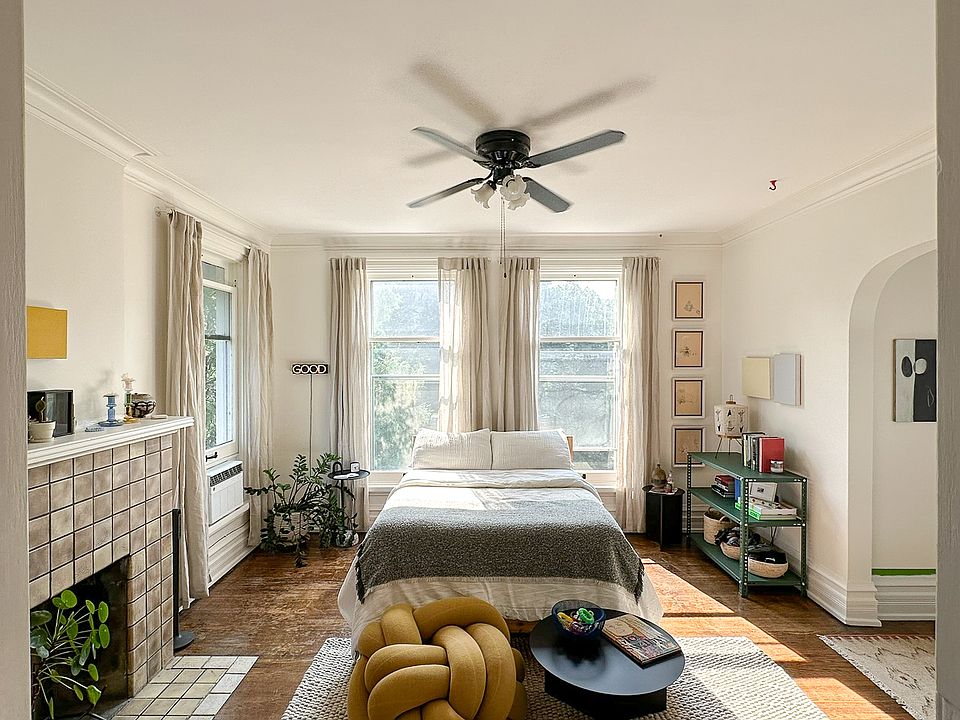 Open & Spacious Living Room