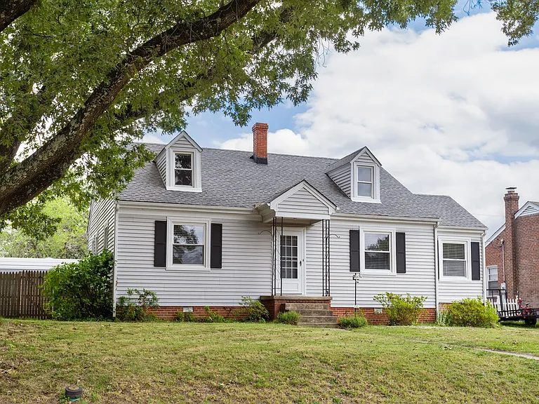 2307 Rawlings Ct — Photo 3