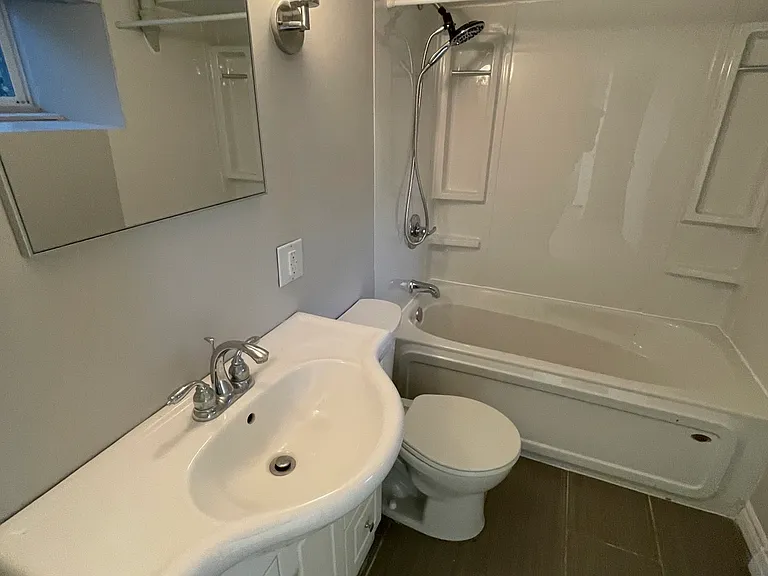 1394 Edward St #1 — Photo 6