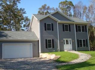 25 Mill Pond Cir, Groton, CT 06340