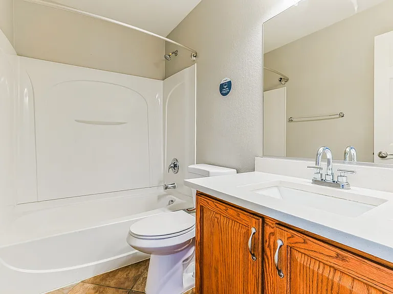 4148 E Stratford Pl — Photo 15