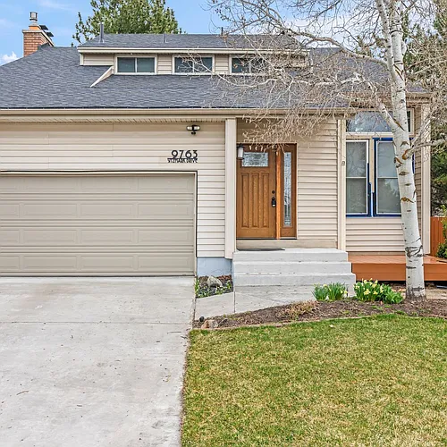 9763 S Sitzmark Dr Photo 1
