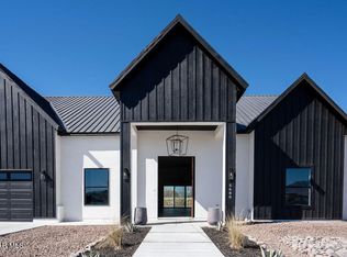 5680 Rio Bonito Cir, El Paso, TX 79932