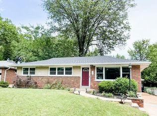 8710 Glenwood Dr, Saint Louis, MO