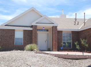 10 Juniper Ave, Los Lunas, NM 87031