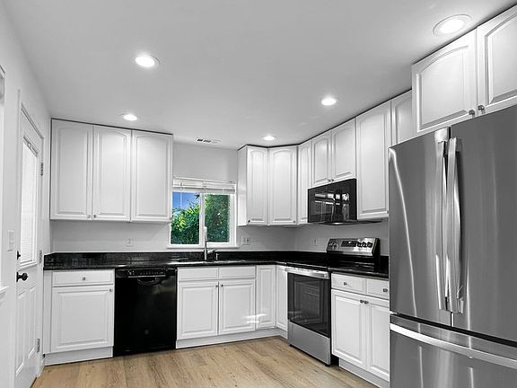 4th image of 6539 51st Ave S