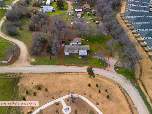 805 Lloyds Rd, Little Elm, TX 75068