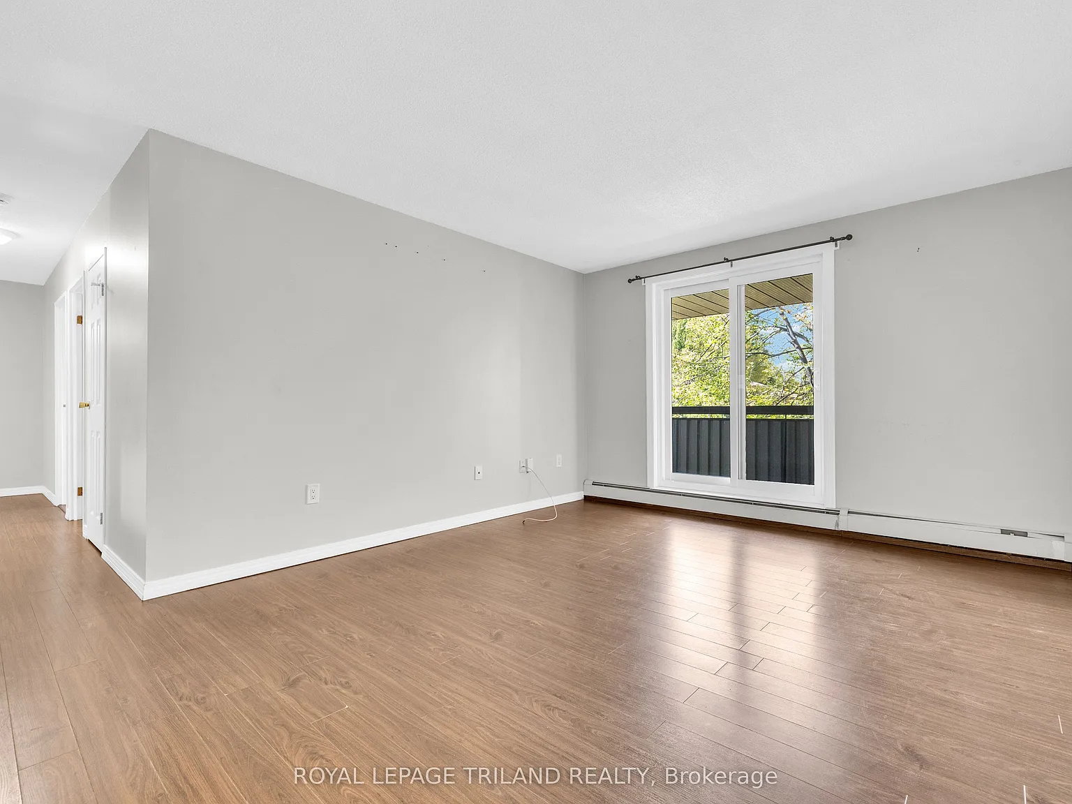 2 bed, $1,600 — Photo 4