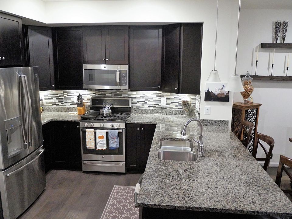 1st image of 3600 Briarwood Dr #3G