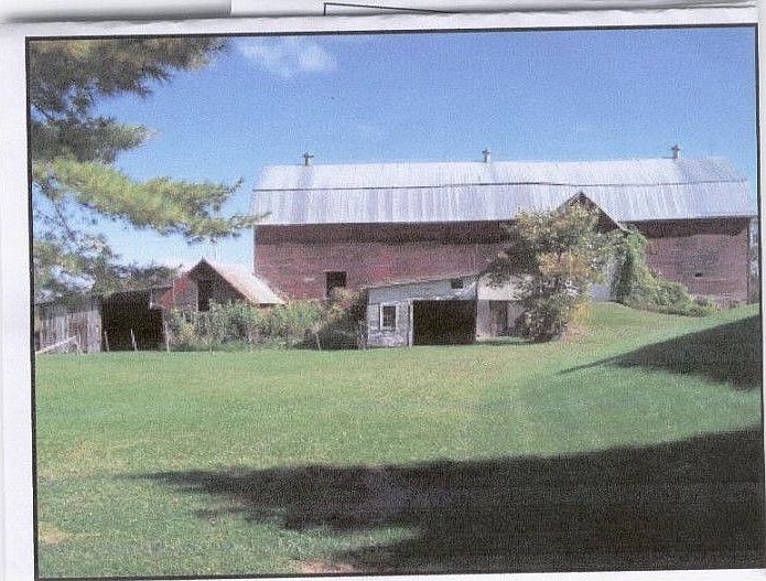 2nd image of 107 Warren Rd