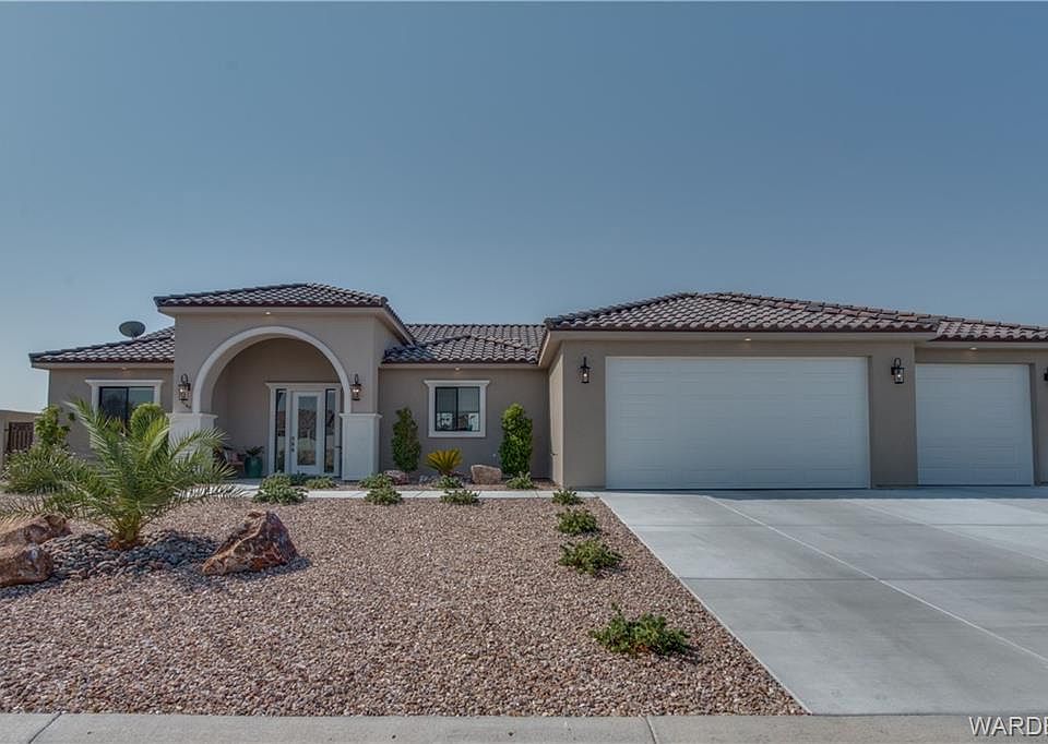 1st image of 2160 E Calle Serena