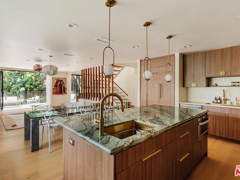 12220 Benmore Ter — Photo 10