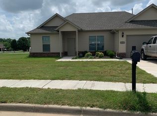 1461 Brigade Blvd, Prairie Grove, AR 72753