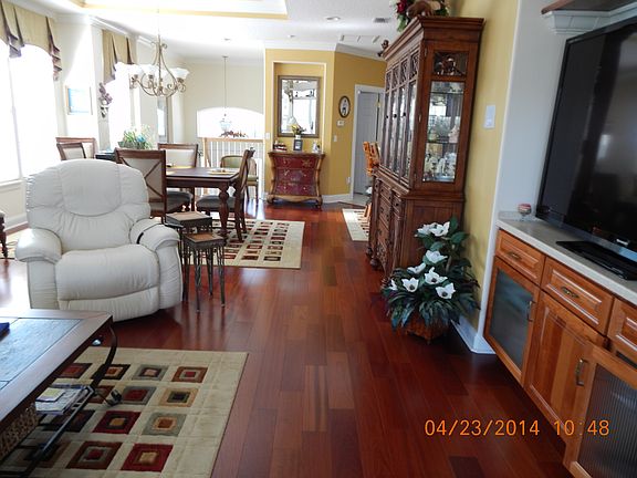 4th image of 132 Sunset Cir S