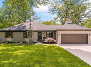 7916 Tomahawk Rd, Prairie Village, KS 66208