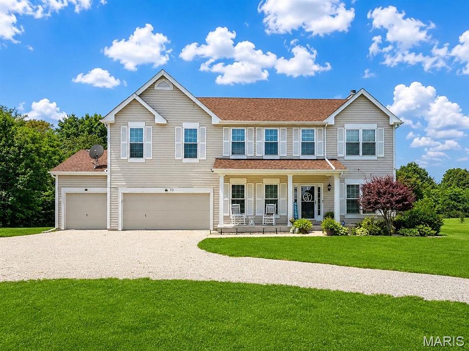 1st image of 53 Glenn Oaks Dr