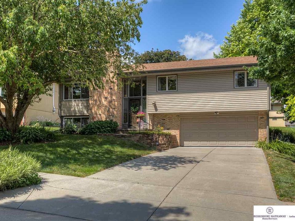 1st image of 2614 N 122nd Cir