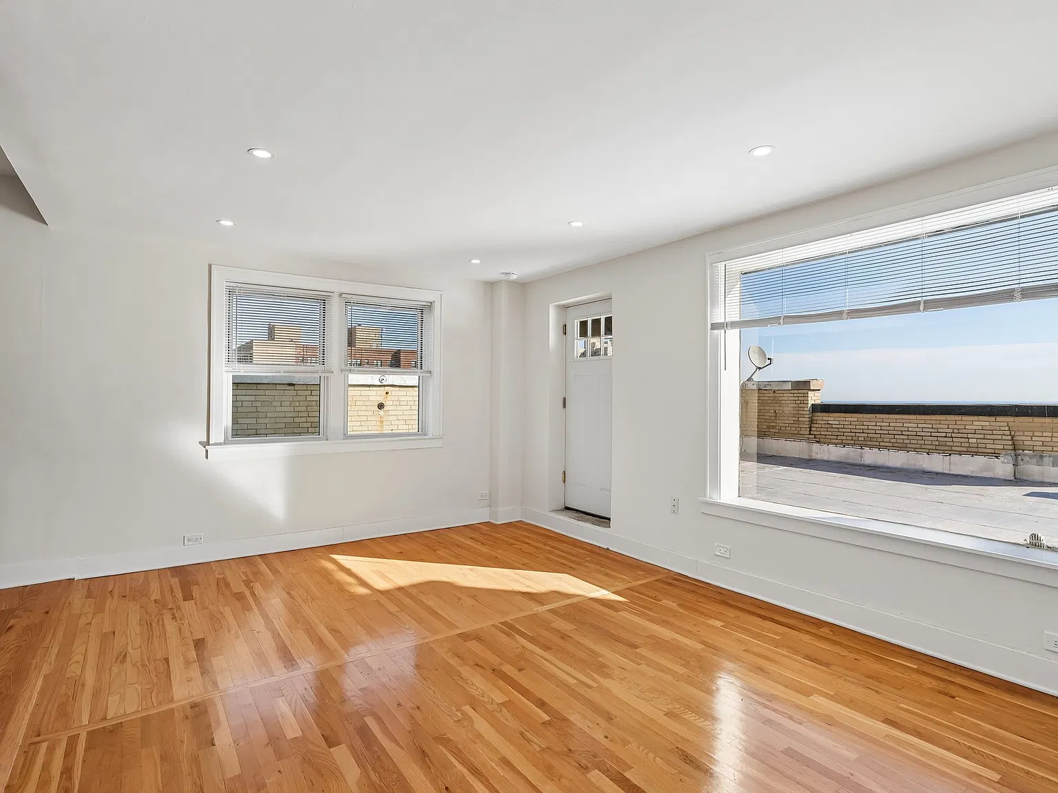 1055 W. Granville — Photo 2