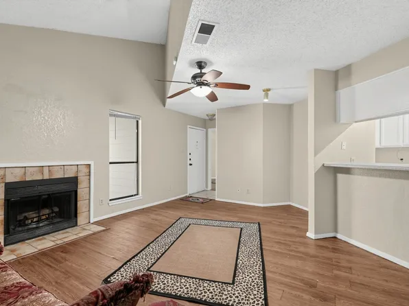 1608 Pecan Chase Cir, Arlington, TX