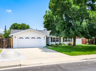 520 Orangewood Dr, Lemoore, CA 93245