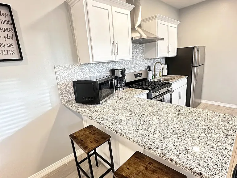 Full Kitchen