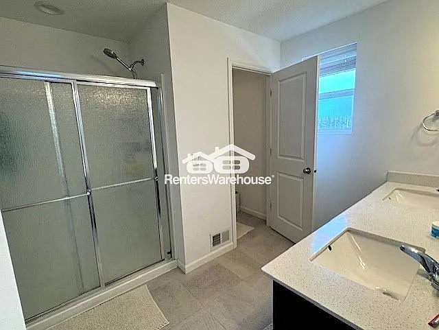 7216 Walnut Grove Ln N — Photo 18