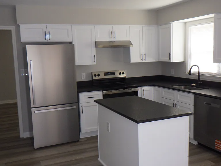 10005 Joe Leach Rd — Photo 2