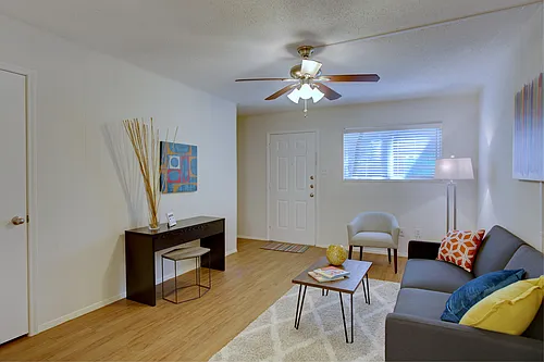 816 W North Loop Blvd #106 Photo 1 816 W North Loop Blvd #106 Photo 1