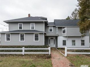 52 Church St, Syosset, NY 11791