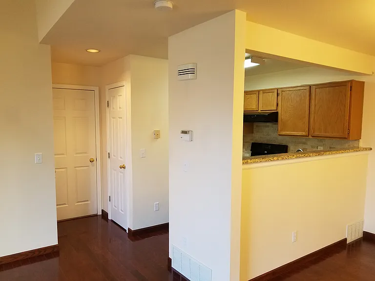 500 Lashley St #16 — Photo 8