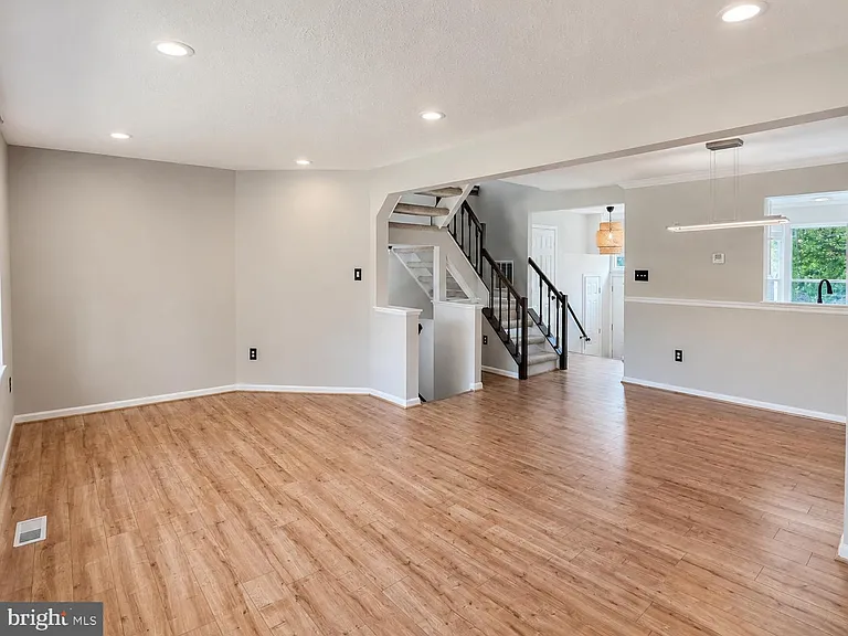 106 Fleece Flower Dr — Photo 10