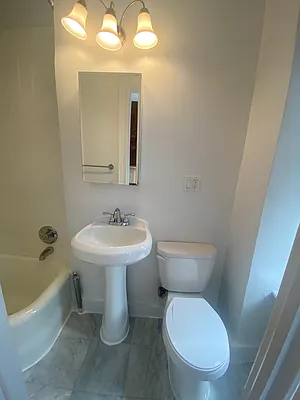 Rented by City Connections Realty | media 17