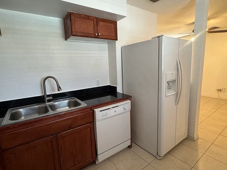 1609 Gattis Dr — Photo 4