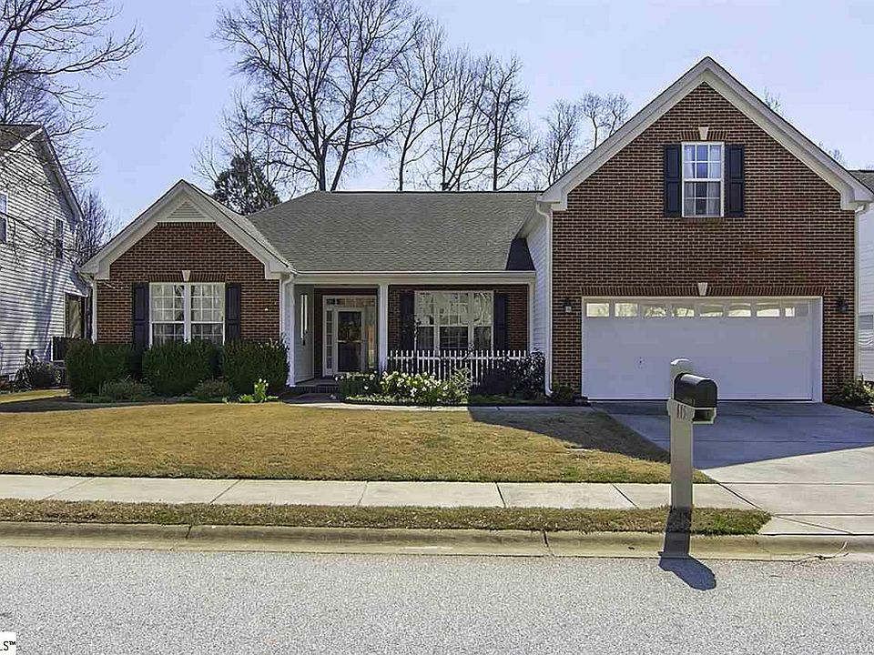 1st image of 615 Kingsmoor Dr