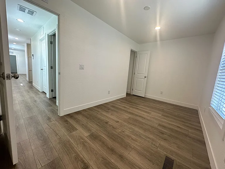 2060 N Ctr #381 — Photo 35