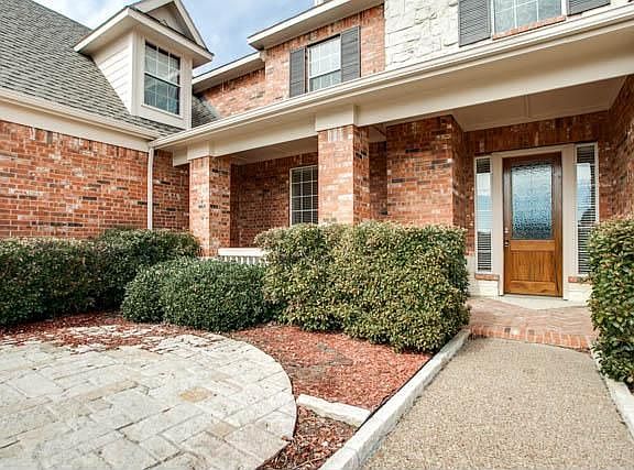 5th image of 2704 Mary Ct