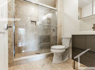 1000 Commonwealth Ave #F, Boston, MA 02215