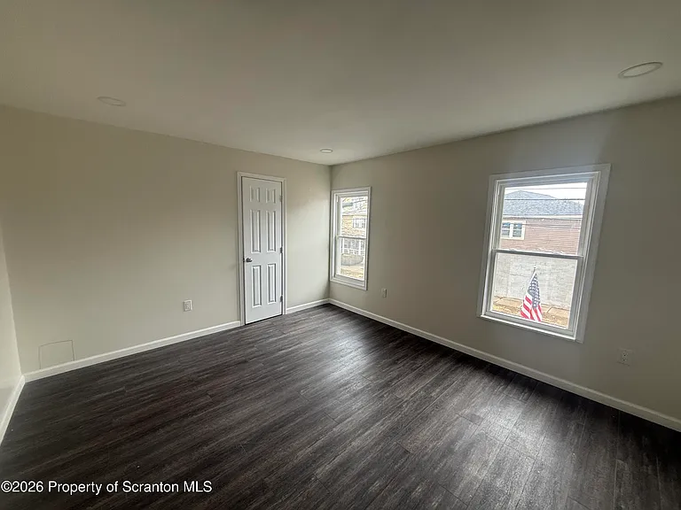 216 Horton St — Photo 10