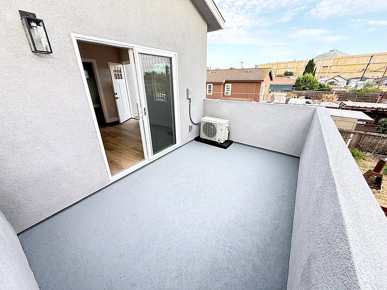 440 Denby St #2 — Photo 10