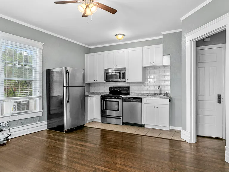 4148 Warwick Blvd #2F — Photo 3