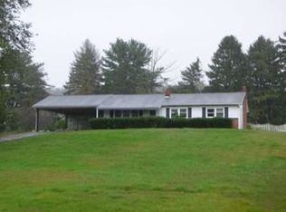 869 N River Rd, Halifax, PA 17032