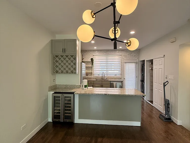 1835 W Oakdale Ave #C — Photo 15