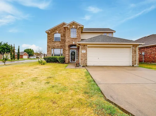1043 Carlsbad Dr, Grand Prairie, TX 75051