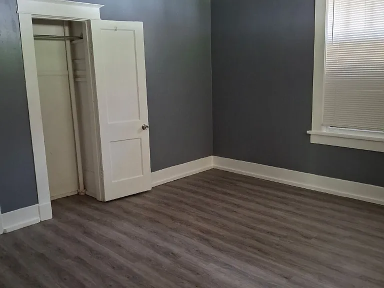 3225 Choctaw Ave — Photo 3