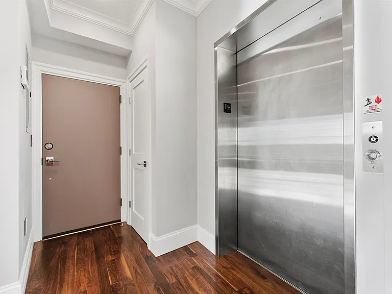 99 D St #PENTHOUSE — Photo 23