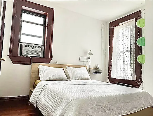 Rented by Bond New York | media 7