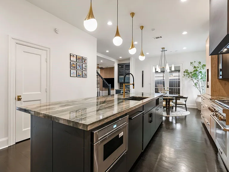3960 W Alabama St — Photo 15